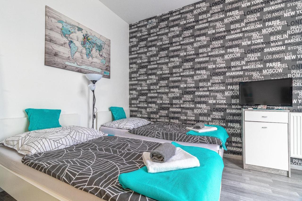 Bratislava -Apartment Near The City Center With A Balcony Екстер'єр фото