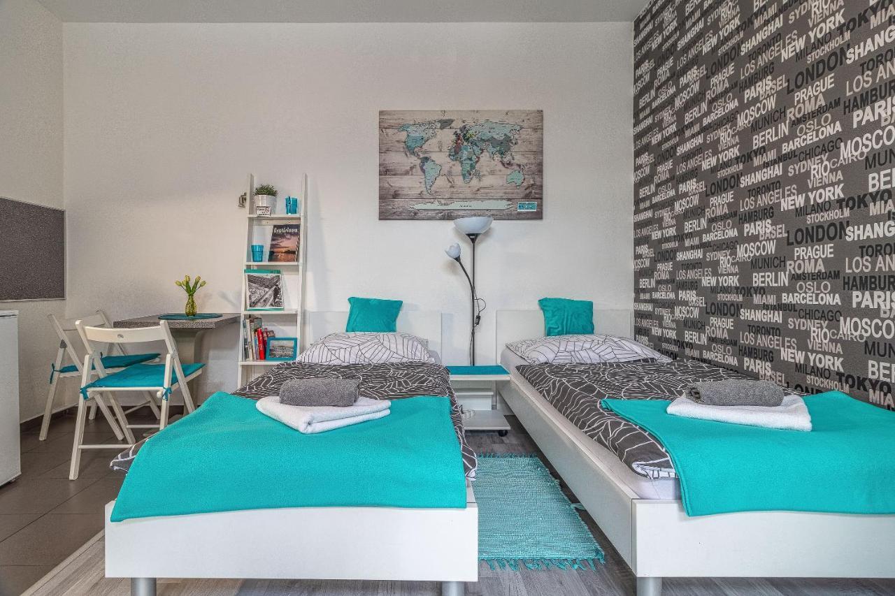 Bratislava -Apartment Near The City Center With A Balcony Екстер'єр фото